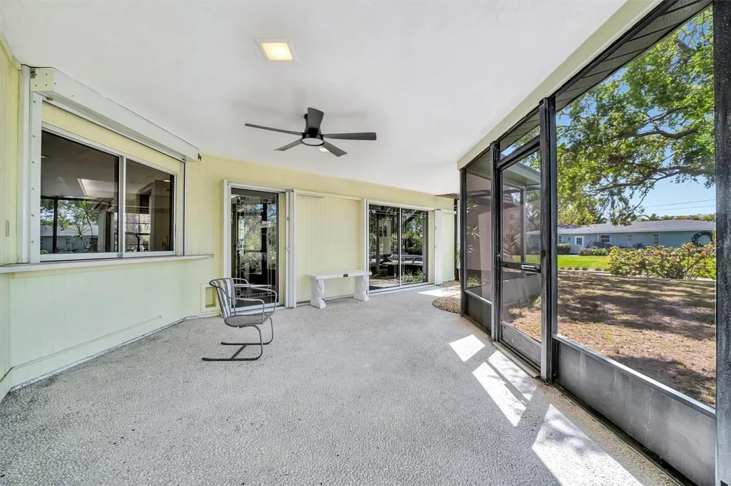 3428 Mineola Drive Sarasota FL 34239