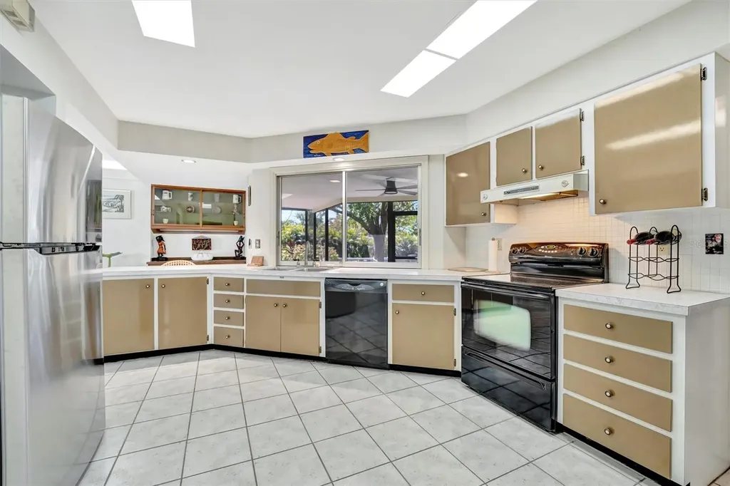 3428 Mineola Drive Sarasota FL 34239