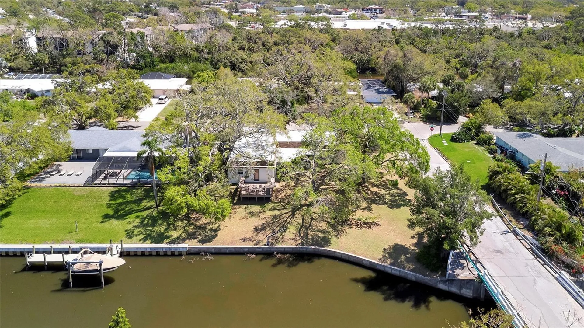 3428 Mineola Drive Sarasota FL 34239