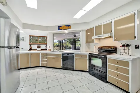 3428 Mineola Drive Sarasota FL 34239