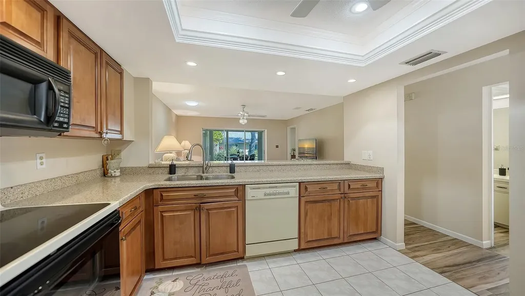 4207 Bowling Green Circle Sarasota FL 34233