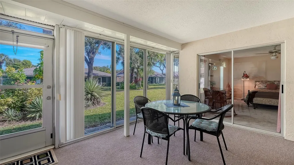 4207 Bowling Green Circle Sarasota FL 34233