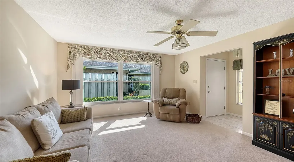4207 Bowling Green Circle Sarasota FL 34233