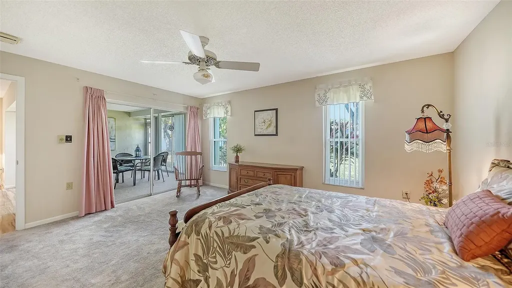 4207 Bowling Green Circle Sarasota FL 34233