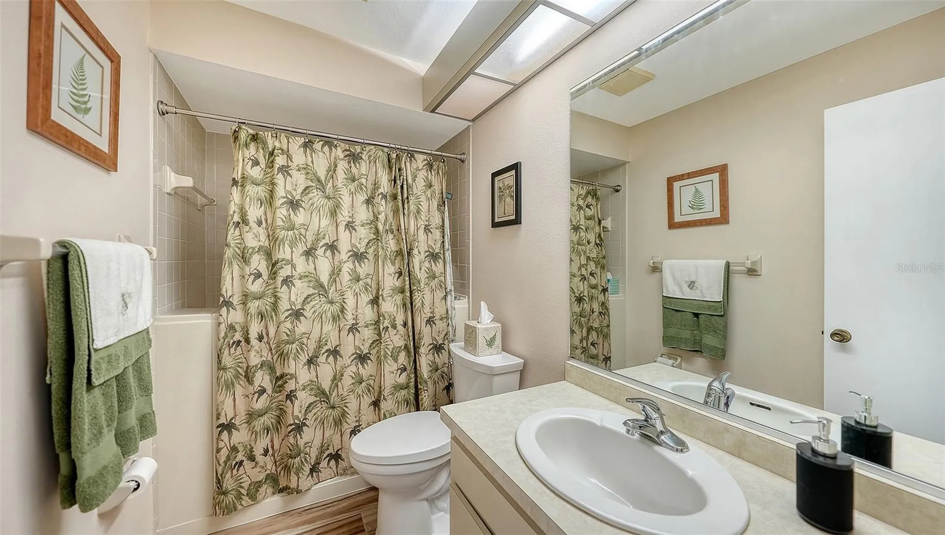 4207 Bowling Green Circle Sarasota FL 34233