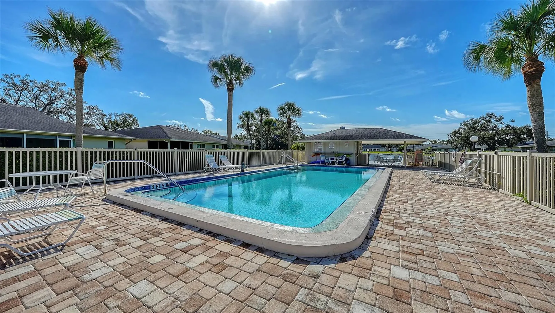 4207 Bowling Green Circle Sarasota FL 34233