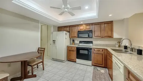 4207 Bowling Green Circle Sarasota FL 34233