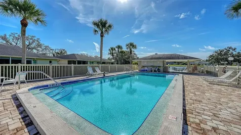 4207 Bowling Green Circle Sarasota FL 34233