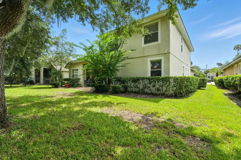 836 Wood Briar Loop Sanford FL 32771