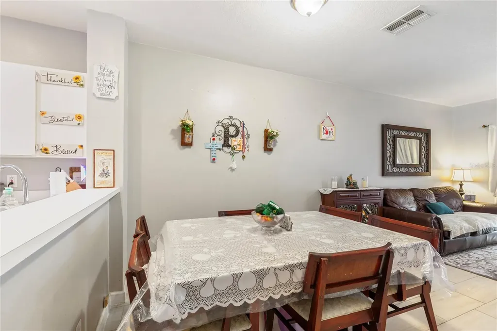 291 Countryside Key Boulevard Oldsmar FL 34677