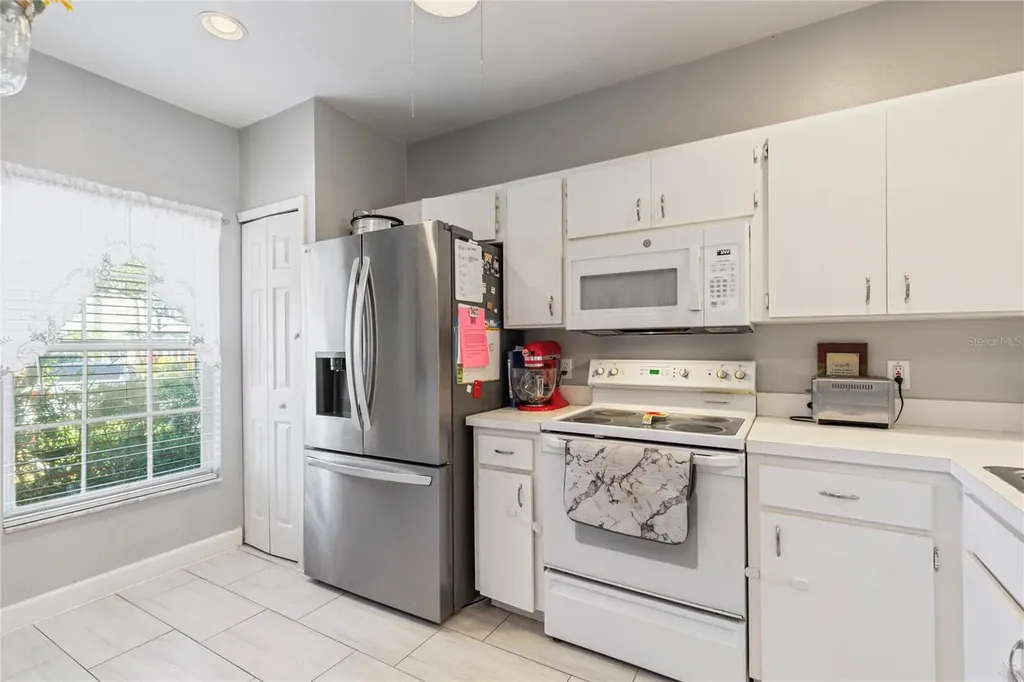 291 Countryside Key Boulevard Oldsmar FL 34677