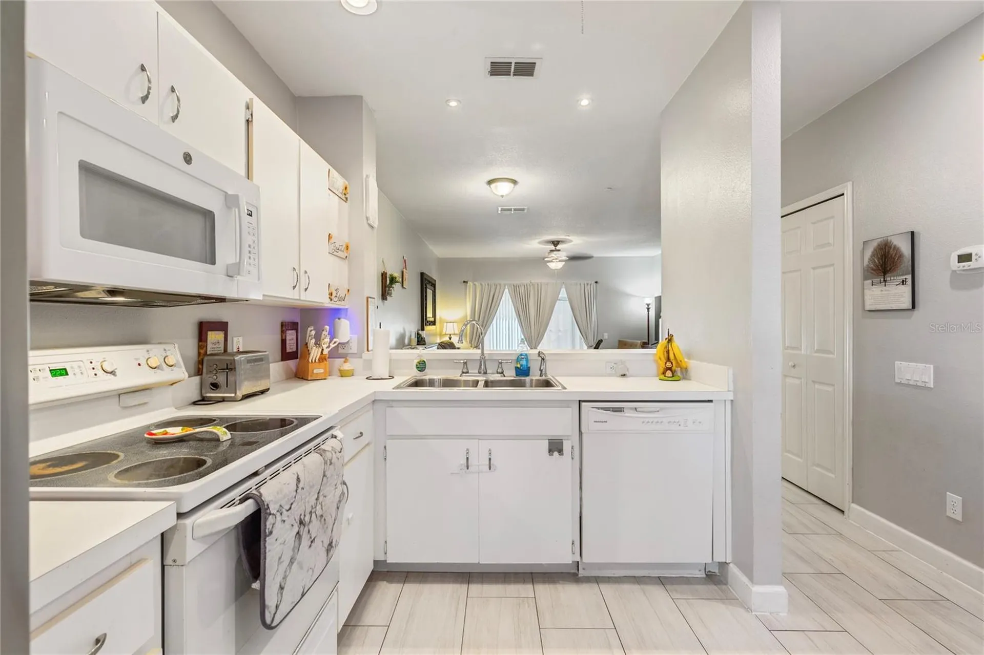 291 Countryside Key Boulevard Oldsmar FL 34677