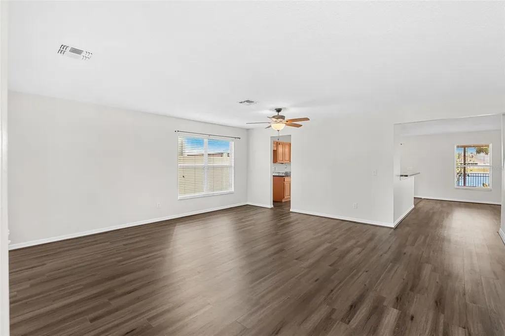 1015 Seneca Falls Drive Orlando FL 32828