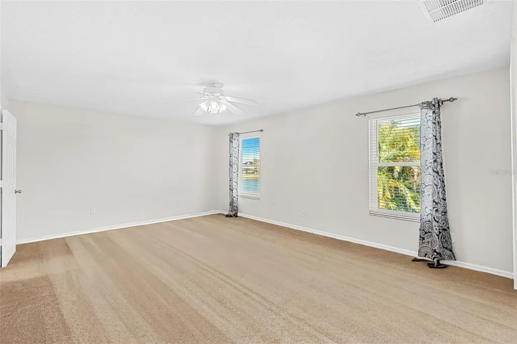 1015 Seneca Falls Drive Orlando FL 32828