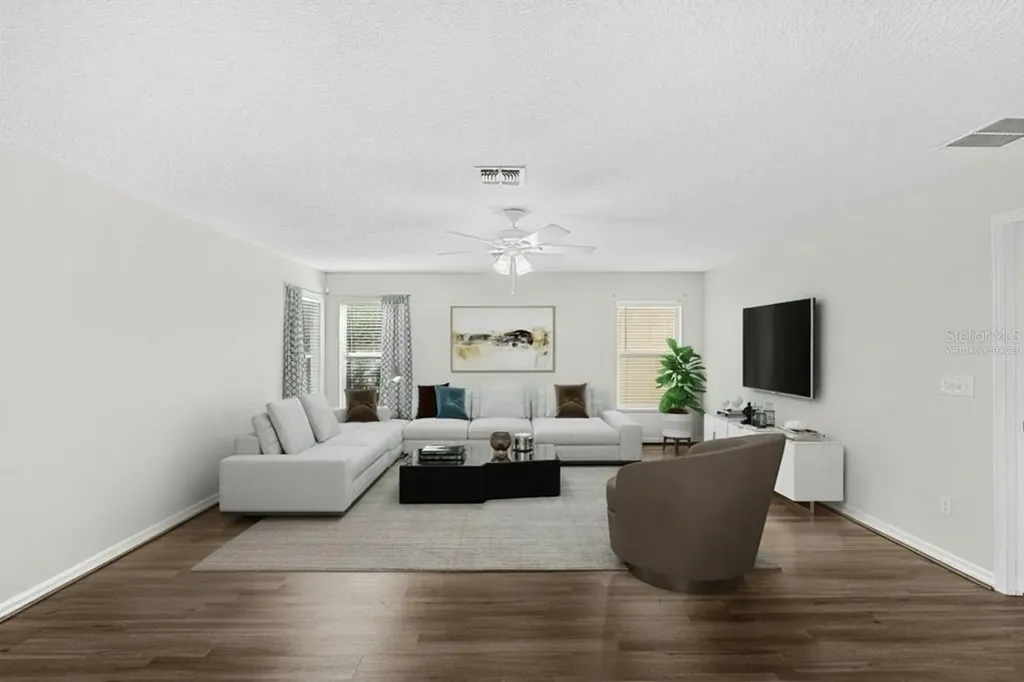 1015 Seneca Falls Drive Orlando FL 32828