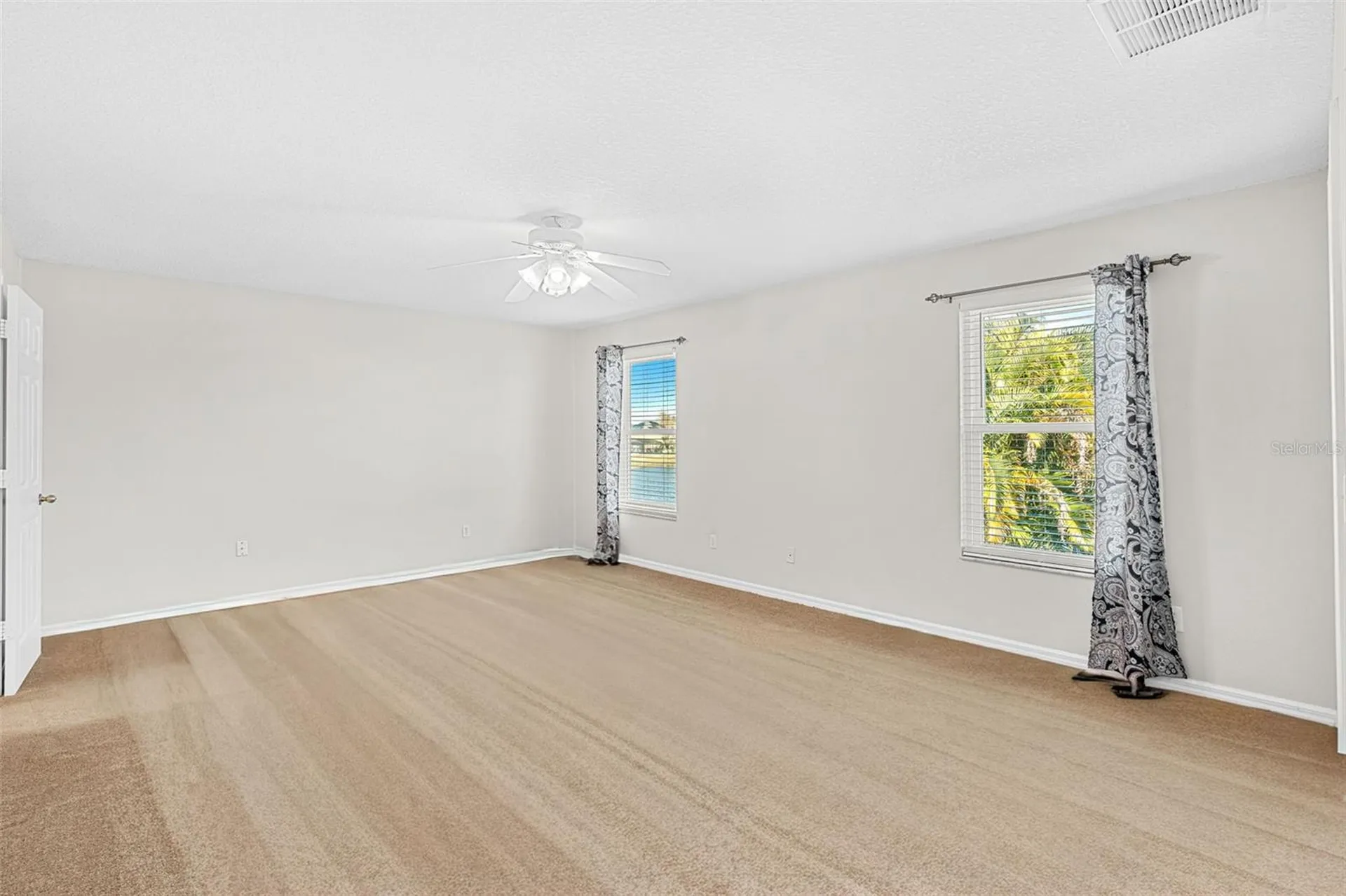 1015 Seneca Falls Drive Orlando FL 32828