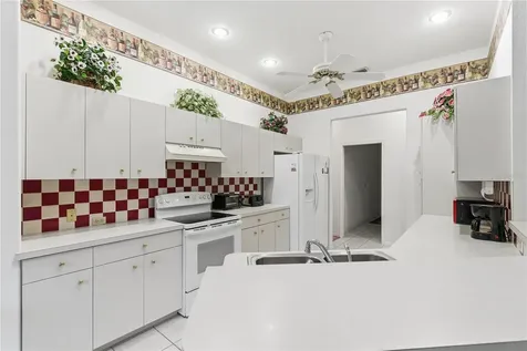8382 Pondview Lane Englewood FL 34224