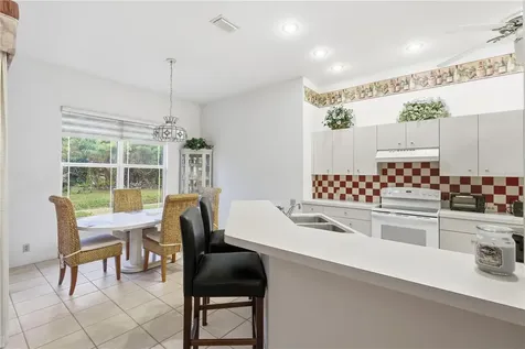 8382 Pondview Lane Englewood FL 34224