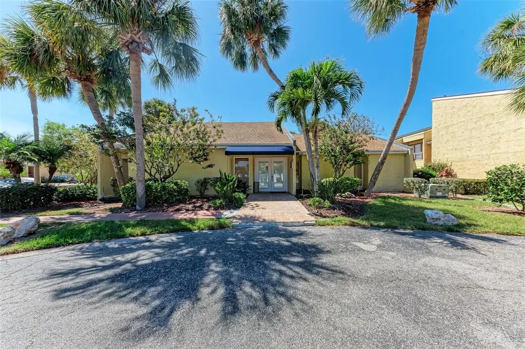 3411 Clark Road Sarasota FL 34231