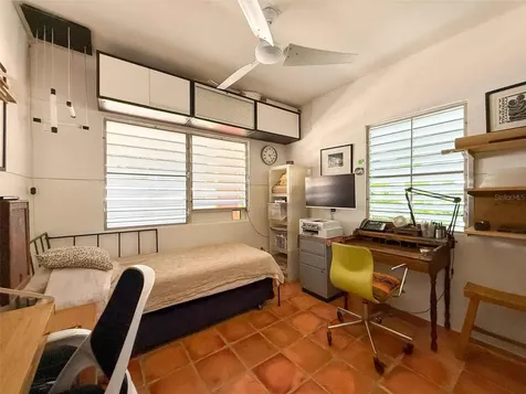 213 Calle Iglesias Vieques PR 00765