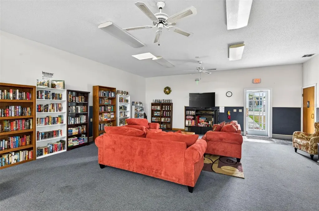 10047 Equity Avenue Dade City FL 33525