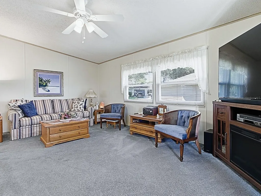 25120 Clifford Hill Leesburg FL 34748