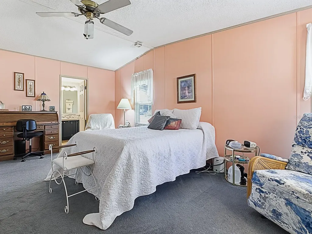 25120 Clifford Hill Leesburg FL 34748