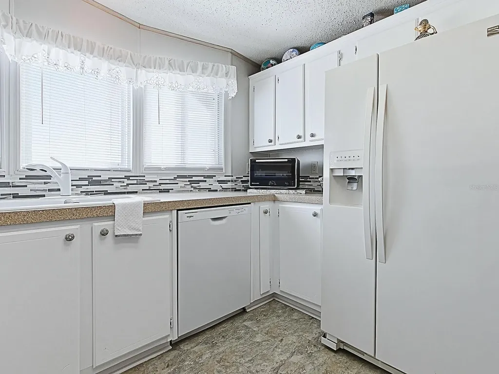 25120 Clifford Hill Leesburg FL 34748
