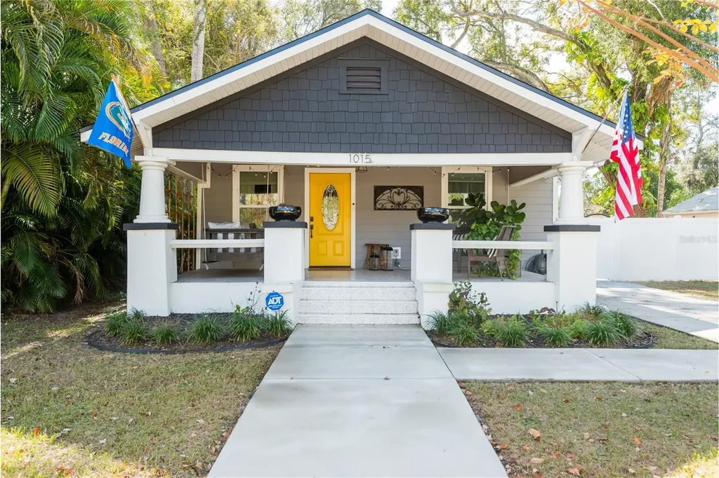 1015 E Crawford Street Tampa FL 33604