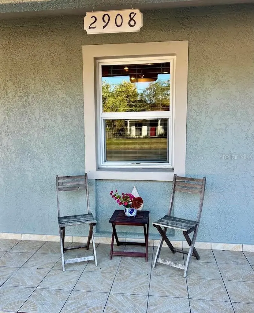 2908 W Heiter Street Tampa FL 33607