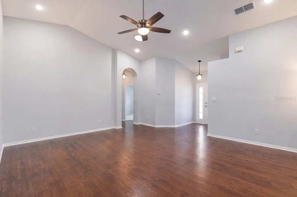 25735 Glen Eagle Drive Leesburg FL 34748