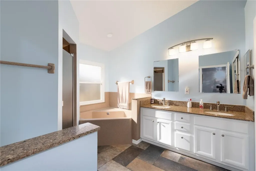 25735 Glen Eagle Drive Leesburg FL 34748
