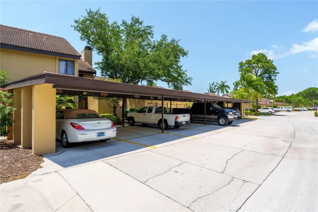 5685 Ashton Lake Drive Sarasota FL 34231