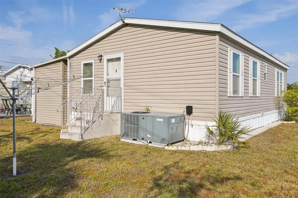 6904 Cortez Road W Bradenton FL 34210