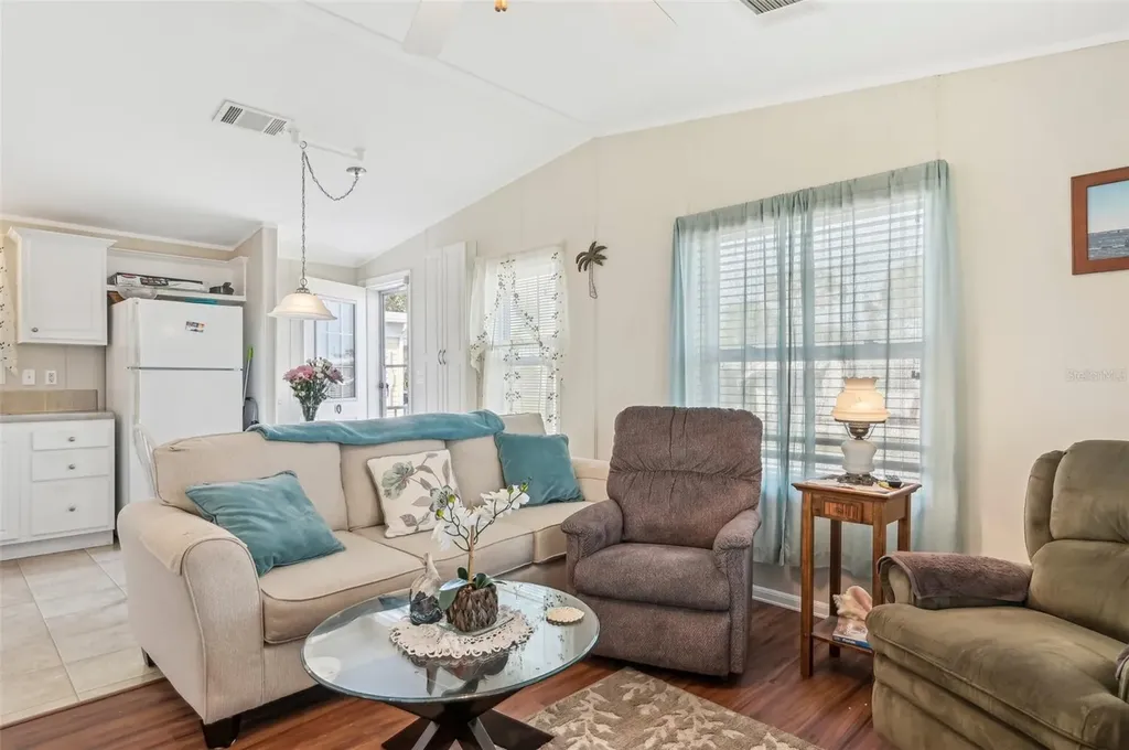 6904 Cortez Road W Bradenton FL 34210
