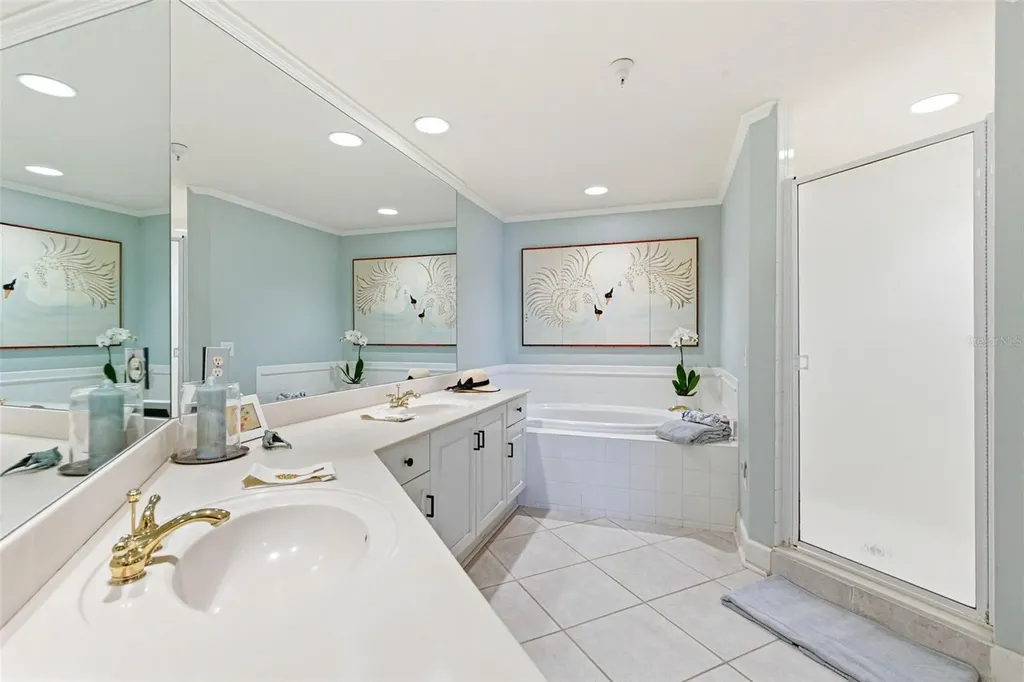 4991 Bacopa Lane S St Petersburg FL 33715