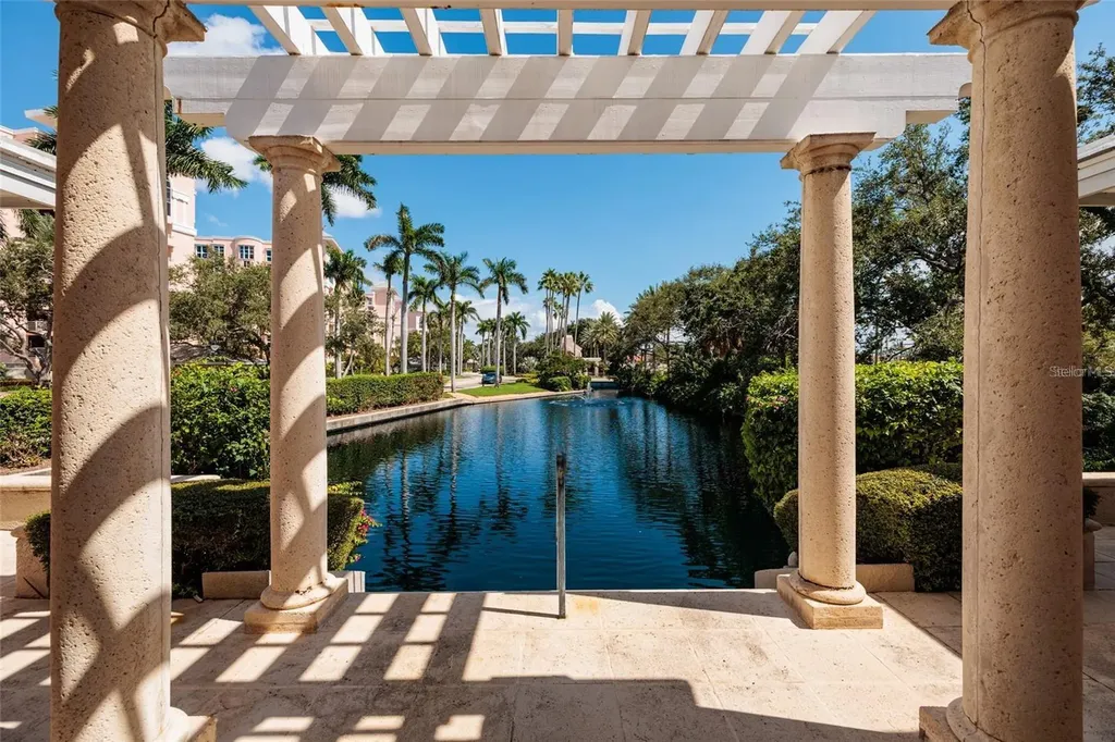 4991 Bacopa Lane S St Petersburg FL 33715