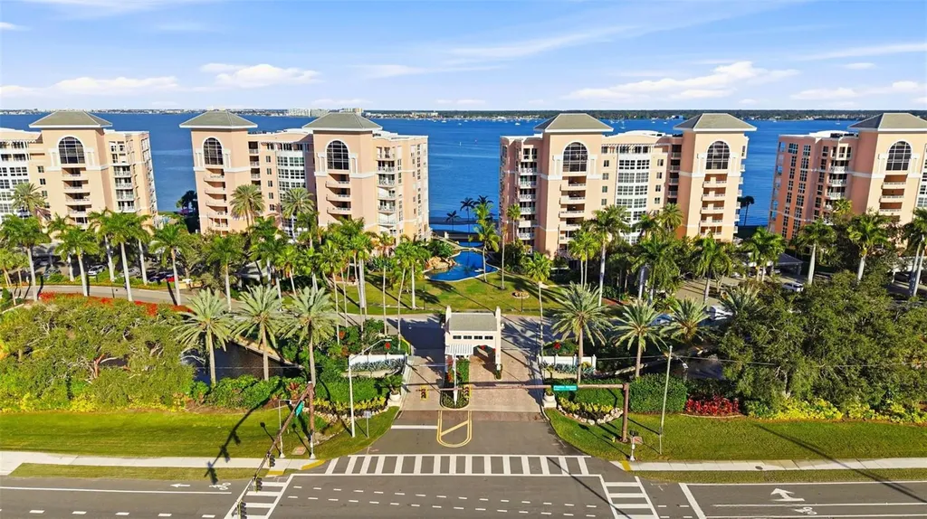 4991 Bacopa Lane S St Petersburg FL 33715