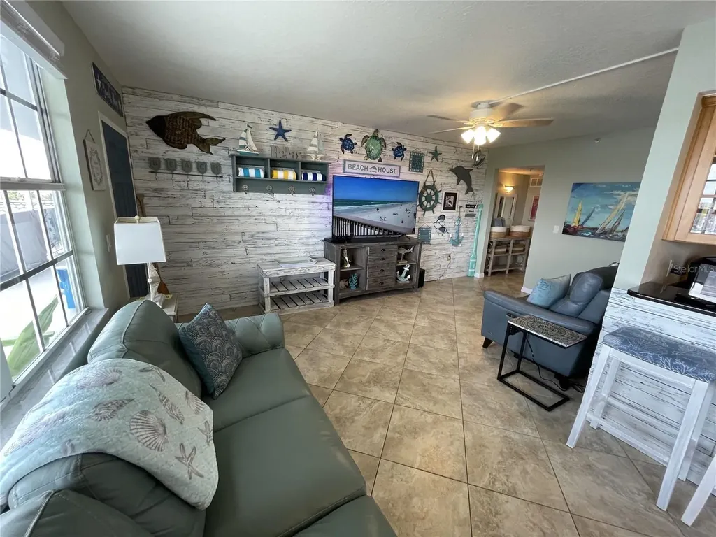 445 Hamden Drive Clearwater Beach FL 33767