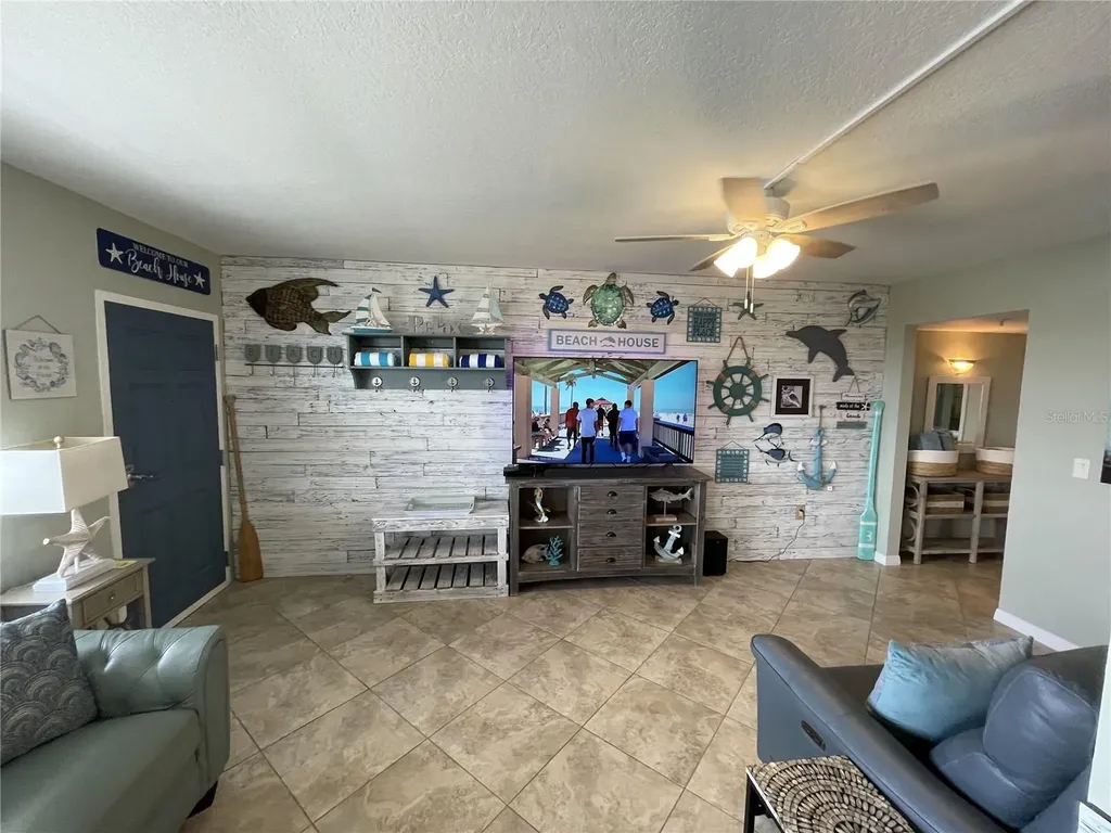 445 Hamden Drive Clearwater Beach FL 33767