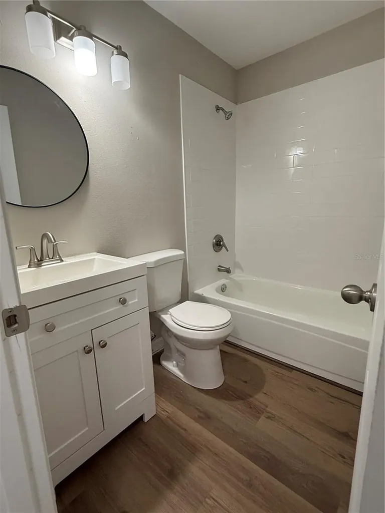 39132 County Road 54 Zephyrhills FL 33542