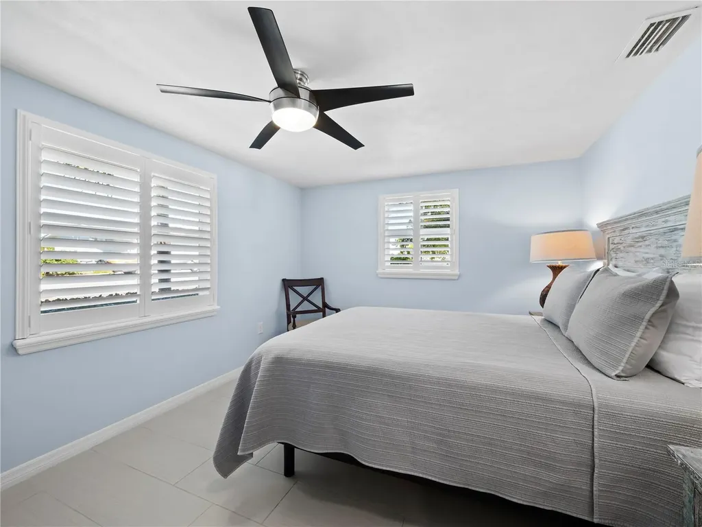 744 Jungle Queen Way Longboat Key FL 34228