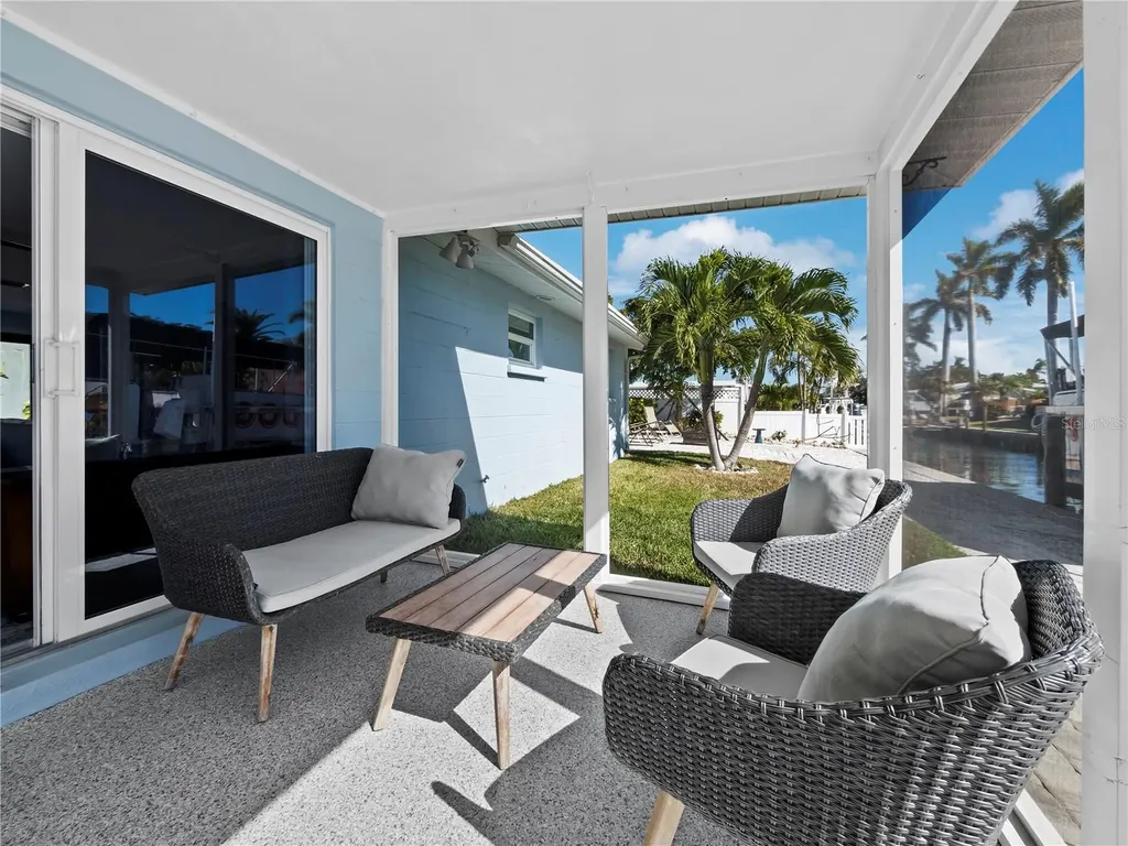 744 Jungle Queen Way Longboat Key FL 34228
