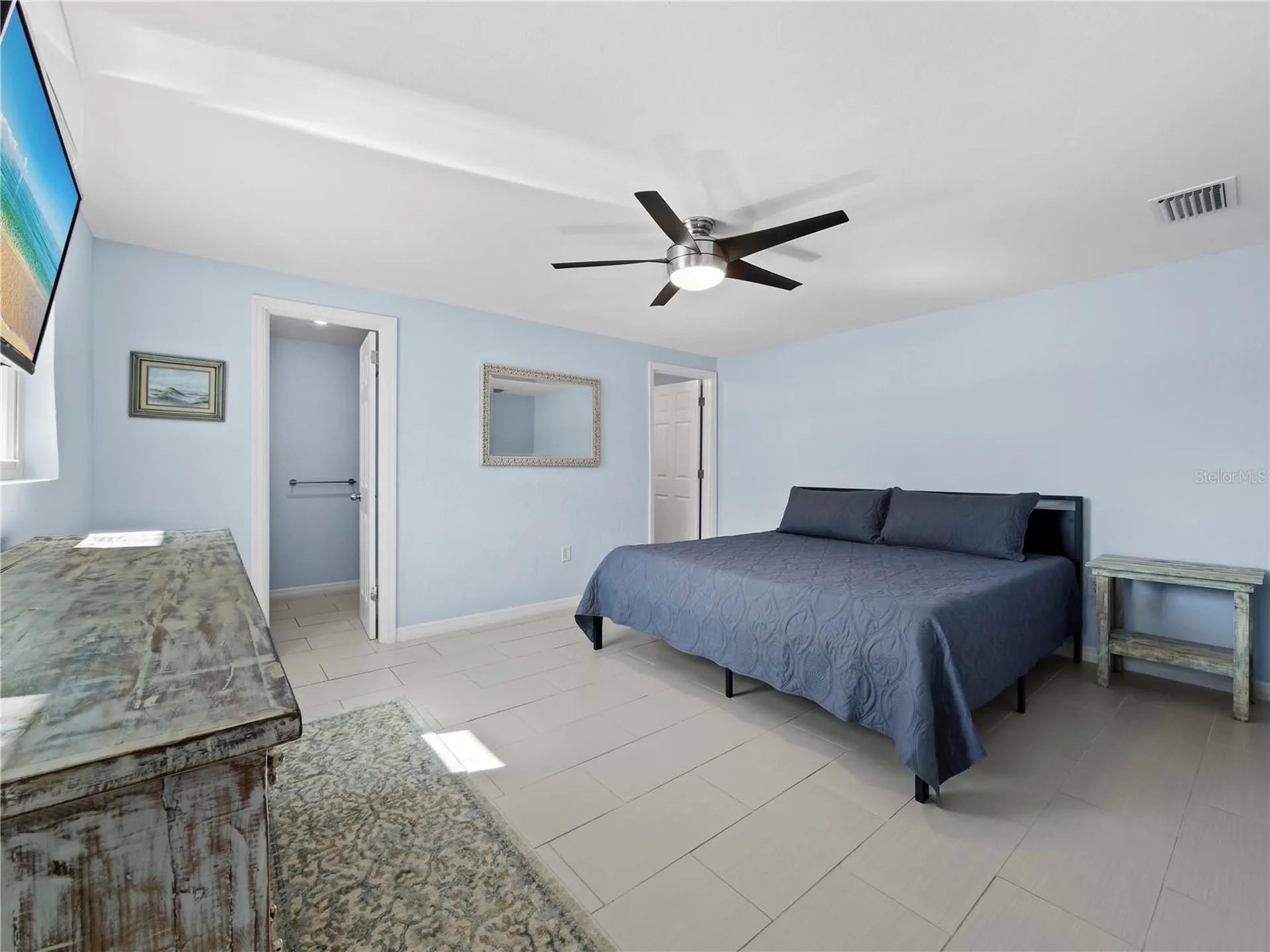 744 Jungle Queen Way Longboat Key FL 34228
