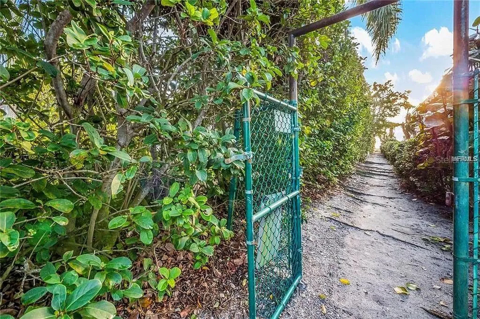 744 Jungle Queen Way Longboat Key FL 34228