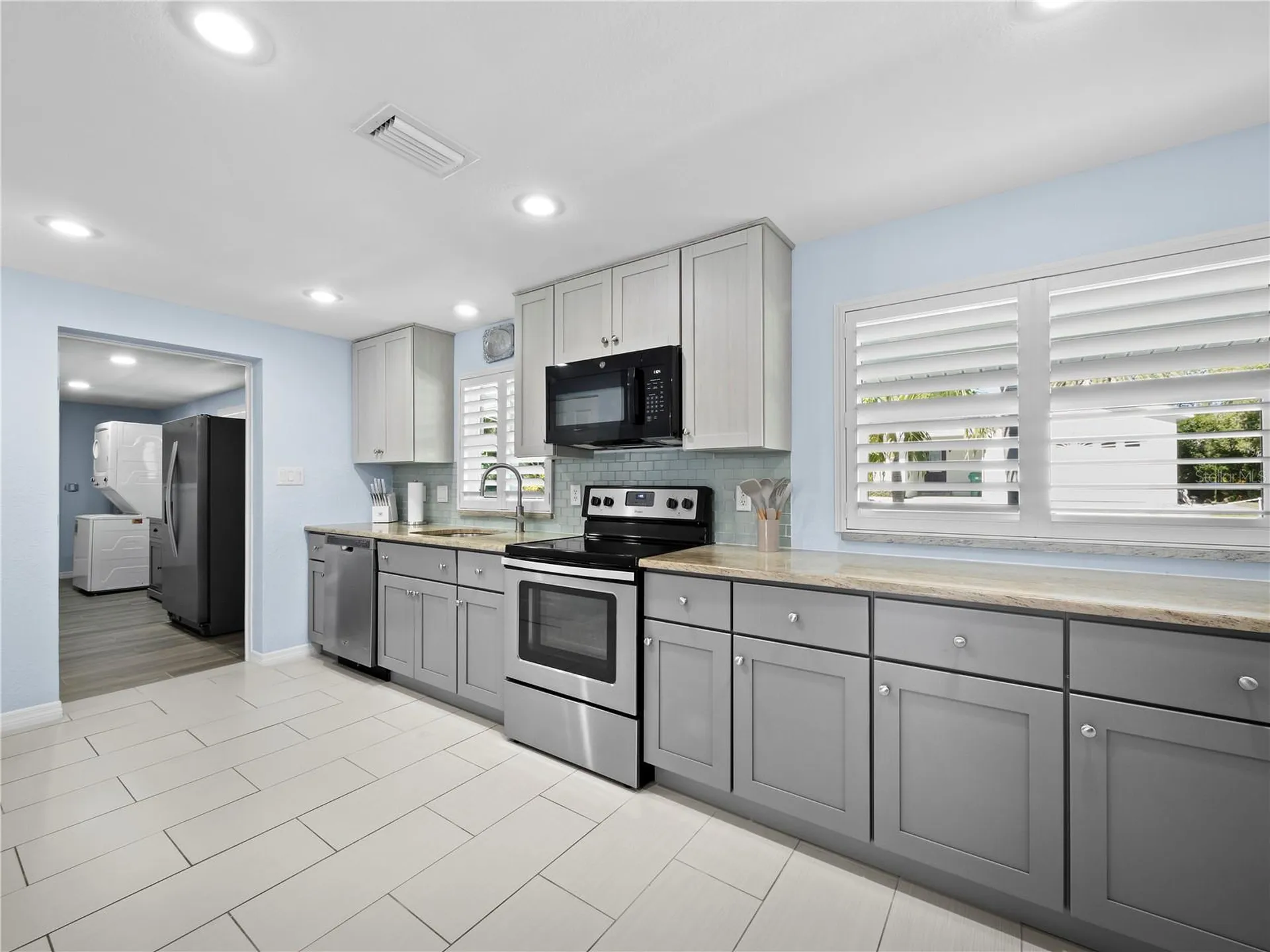 744 Jungle Queen Way Longboat Key FL 34228