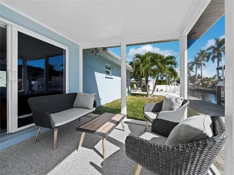 744 Jungle Queen Way Longboat Key FL 34228