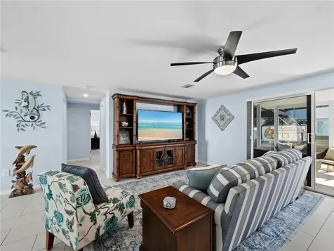 744 Jungle Queen Way Longboat Key FL 34228