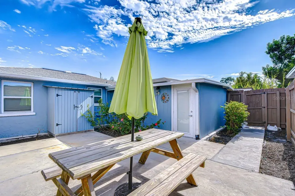4444 17th Street W Bradenton FL 34207