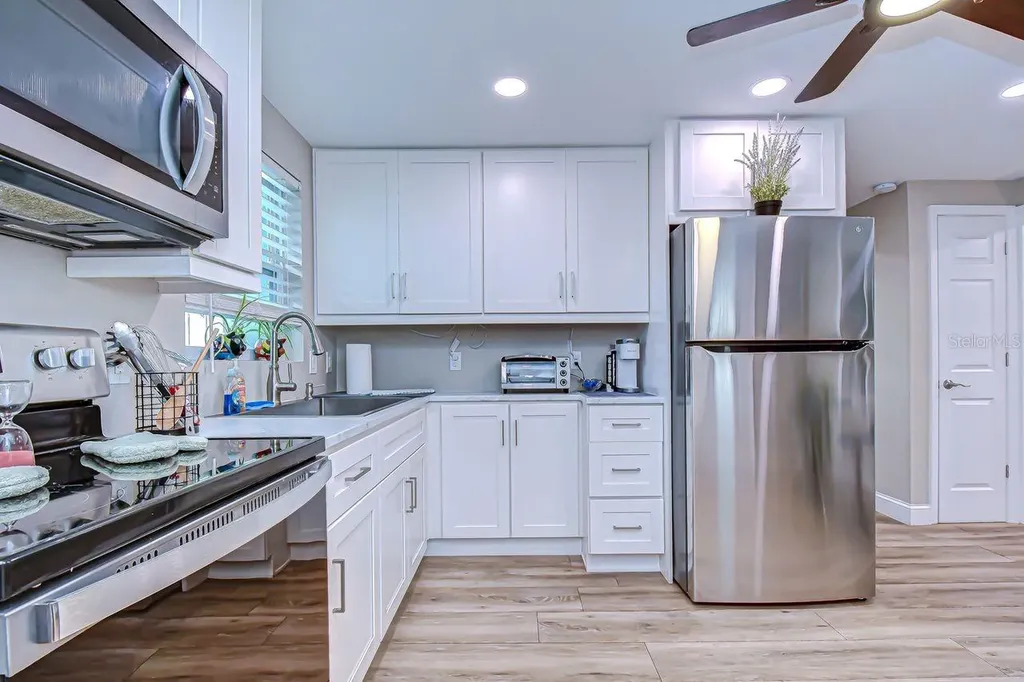 4444 17th Street W Bradenton FL 34207